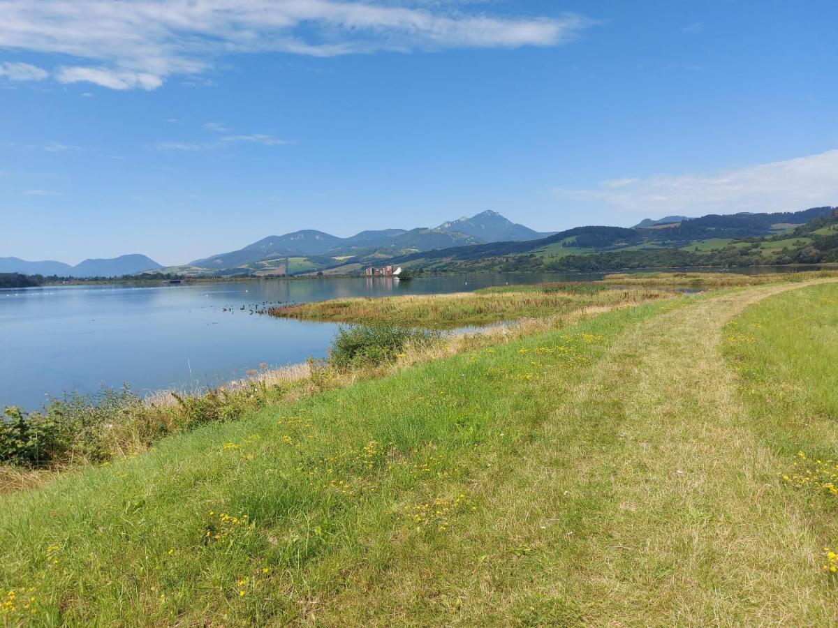 Chalupy Tri Grose Vlasky Bešeňová Buitenkant foto