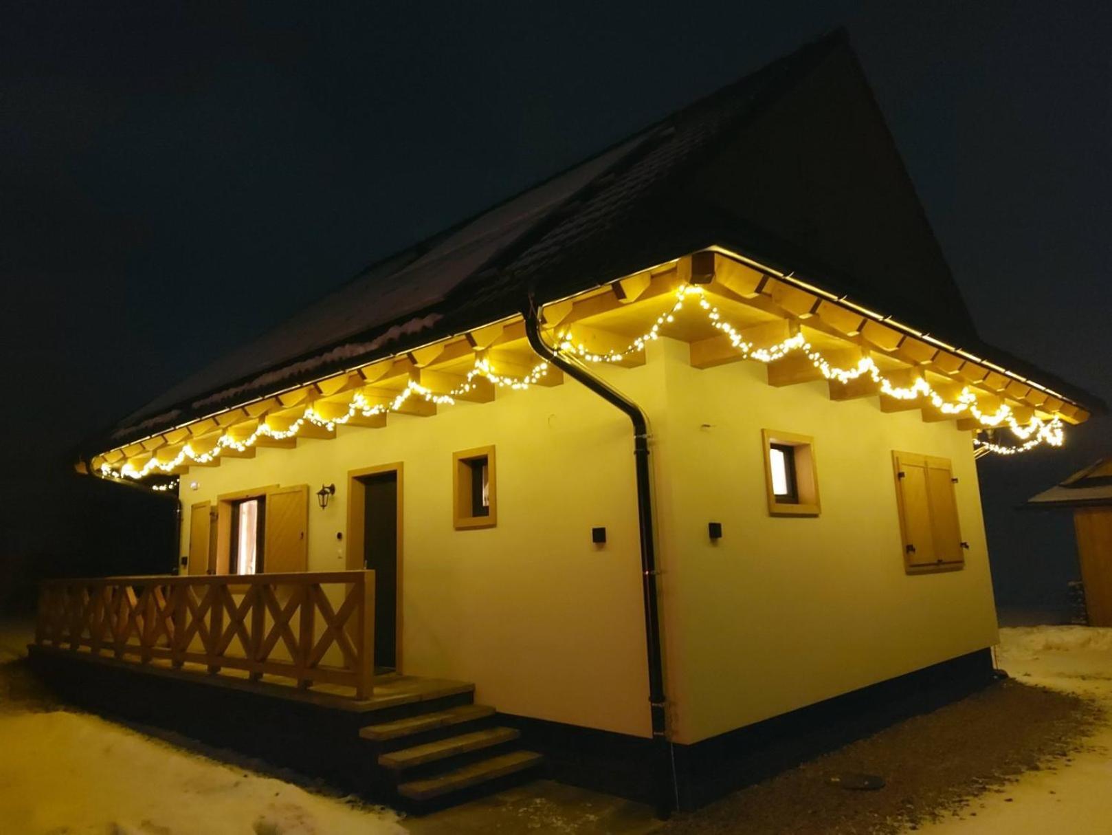 Chalupy Tri Grose Vlasky Bešeňová Buitenkant foto