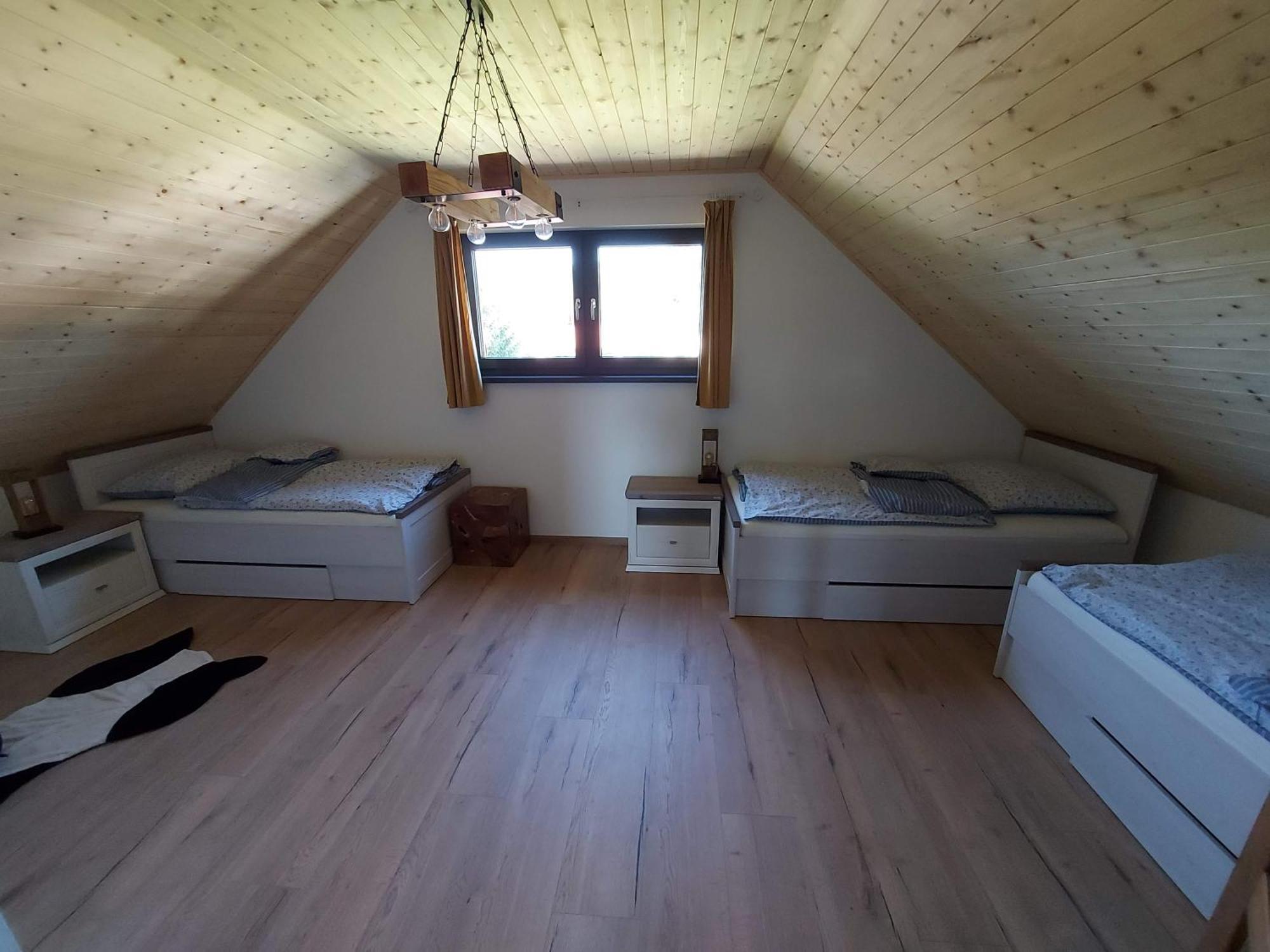 Chalupy Tri Grose Vlasky Bešeňová Buitenkant foto