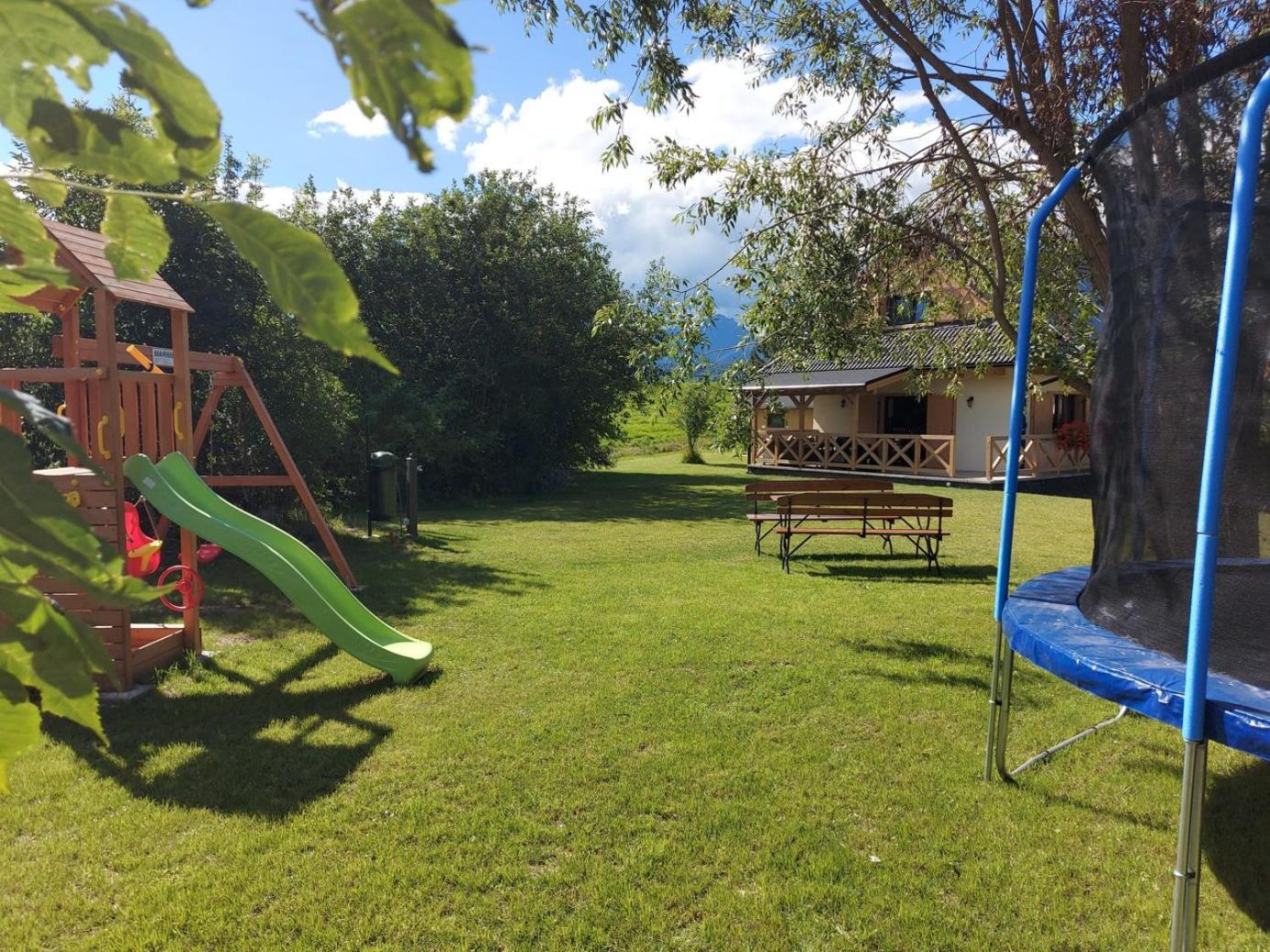 Chalupy Tri Grose Vlasky Bešeňová Buitenkant foto